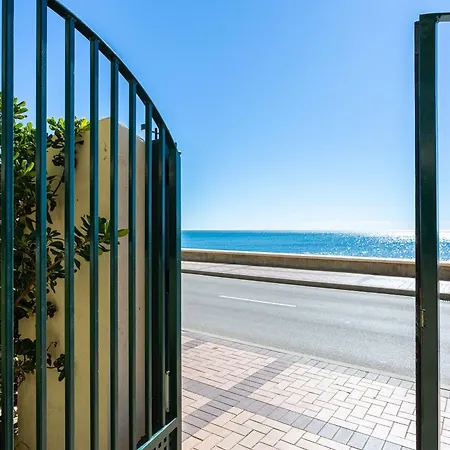 Ensuite Mediterranean Sea Front Ii 푸엔히롤라
