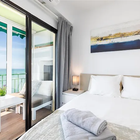 Apartamento Ensuite Mediterranean Sea Front Ii