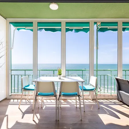 Ensuite Mediterranean Sea Front Ii 푸엔히롤라